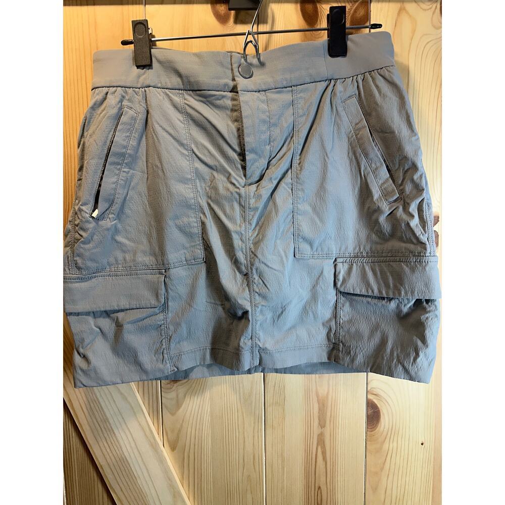 Athleta Trekkie Skort 2.0 Cargo Hiking Skirt in Flint Gray - Size 8
